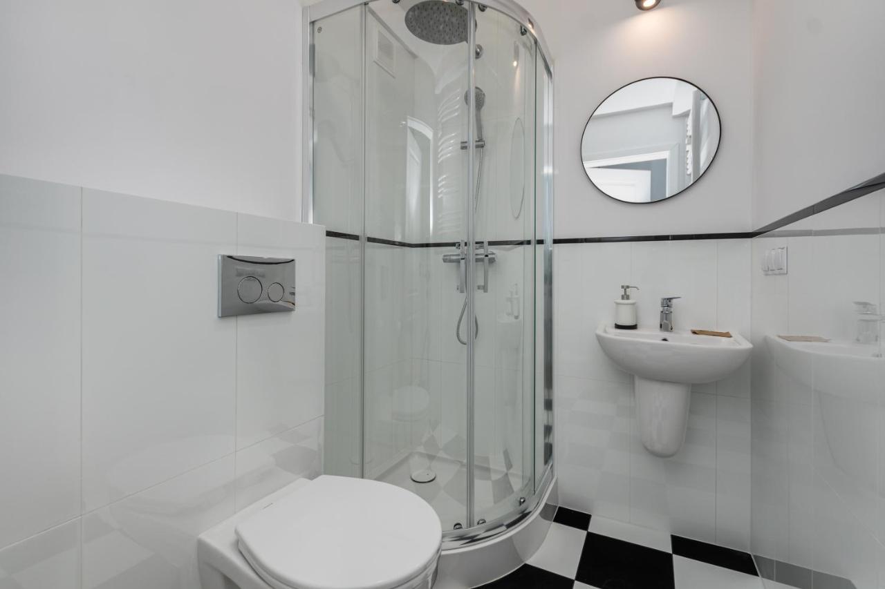 Swietokrzyska 16 A-D By Homeprime Варшава Екстер'єр фото